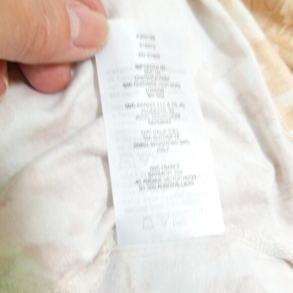 NWOT Halston soft marbled V-neck tee T-shirt XL - Picture 7 of 7